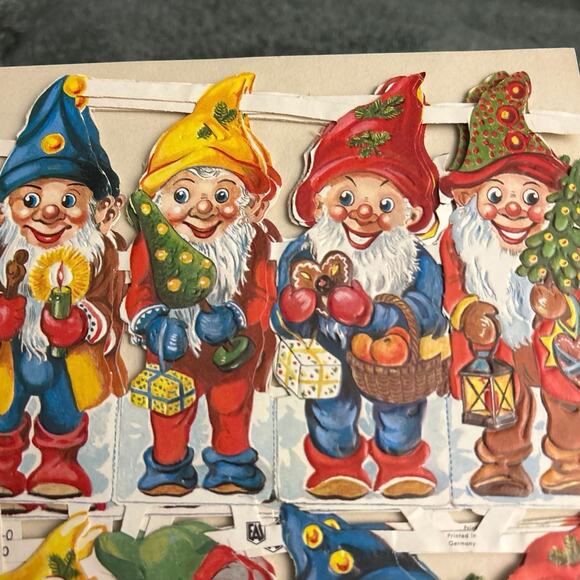 Vintage EAS Germany Die Cut Paper Scraps Christmas Elves Gnomes EAS 3140 - Picture 3 of 9